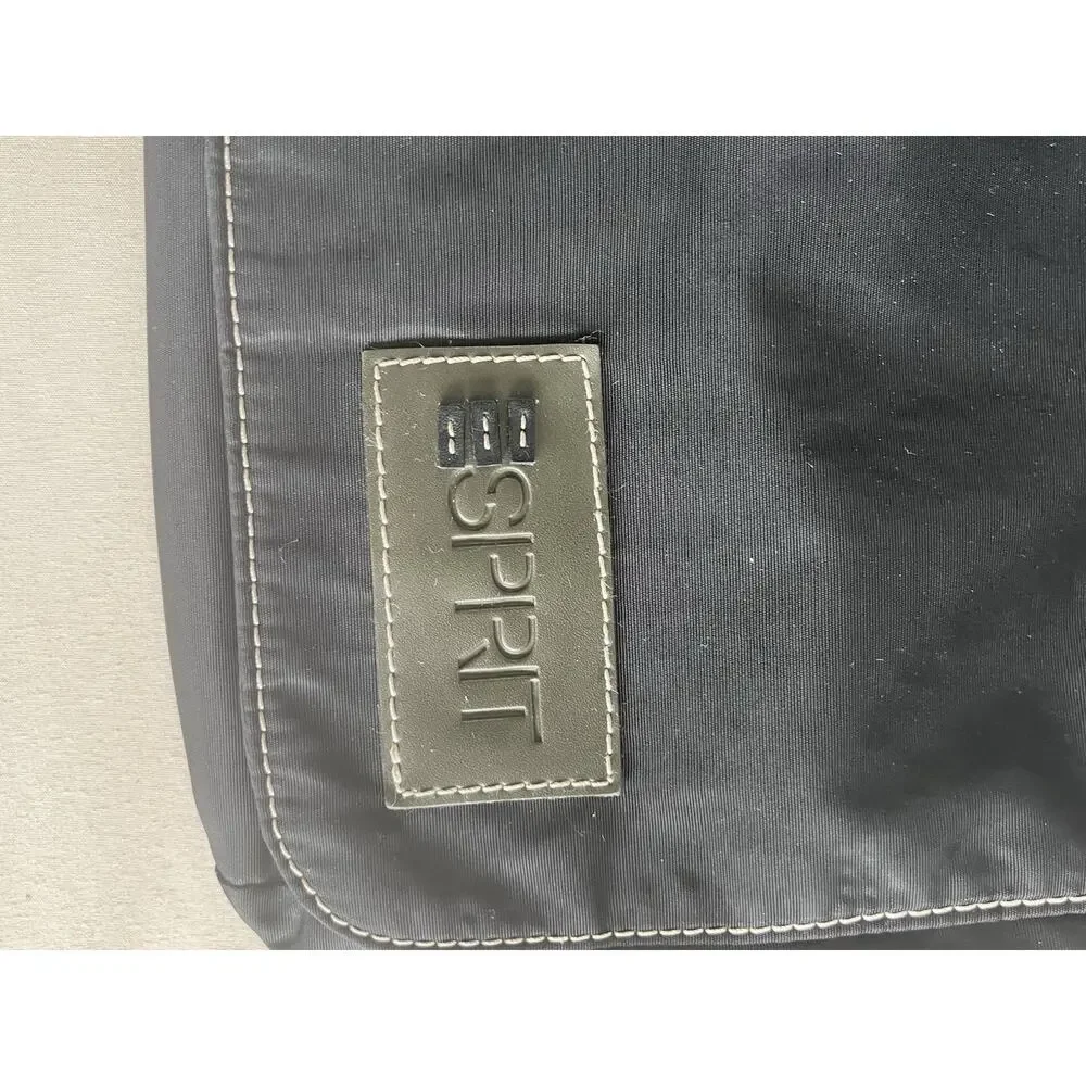 Esprit Vintage Medium Nylon Messenger Bag Close w/ Green interior